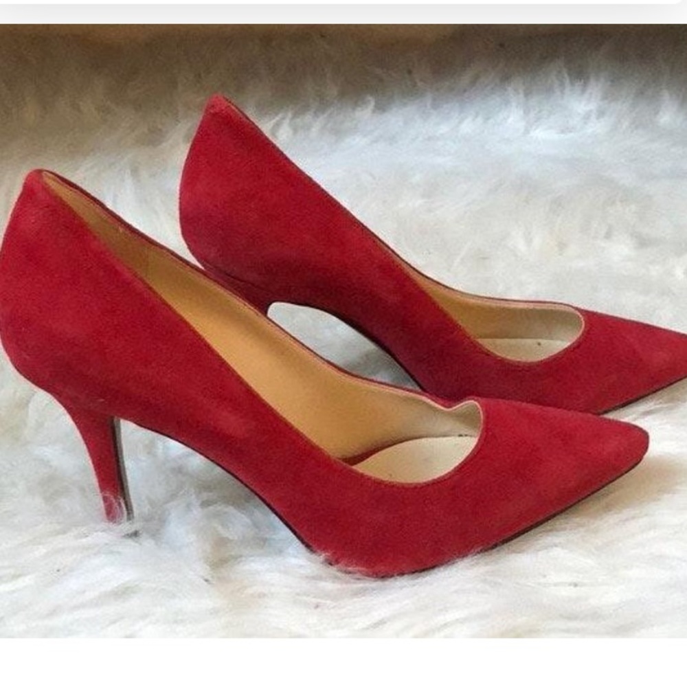 Nine West red pumps